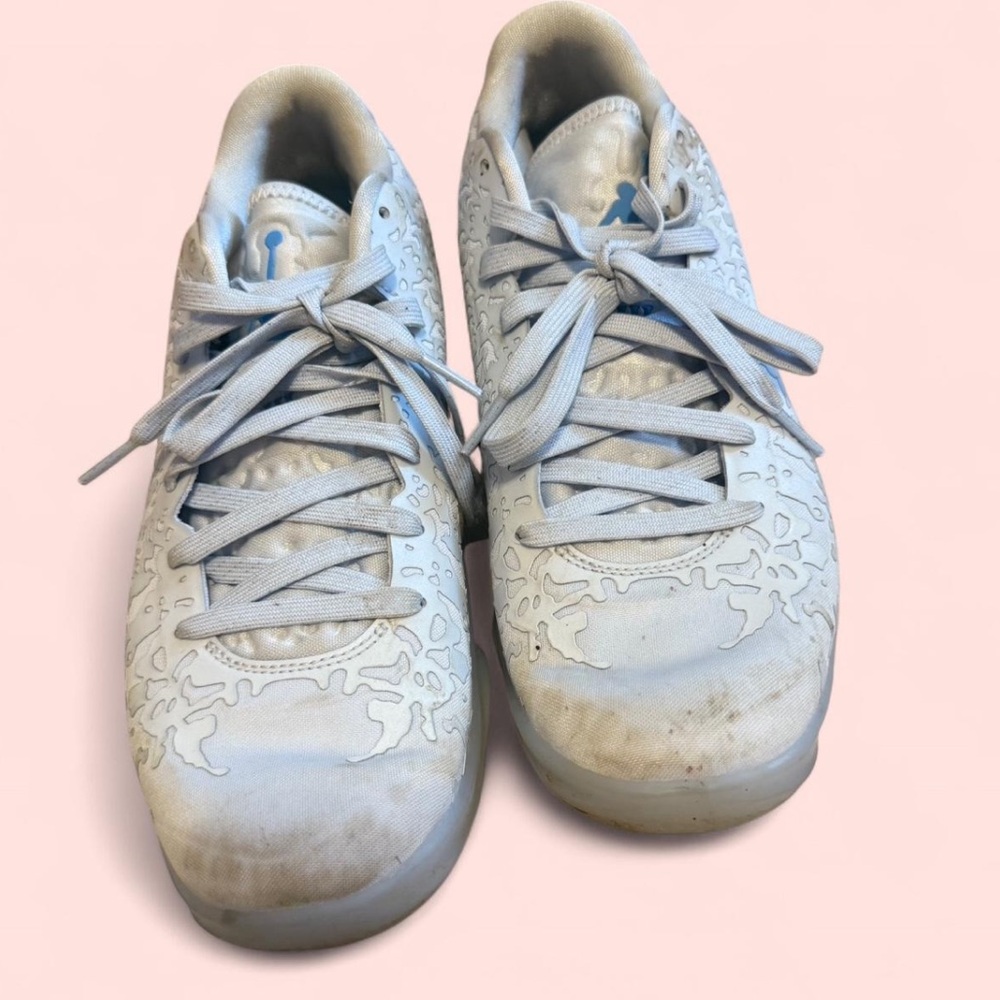 White Athletic Shoes with Textured Upper